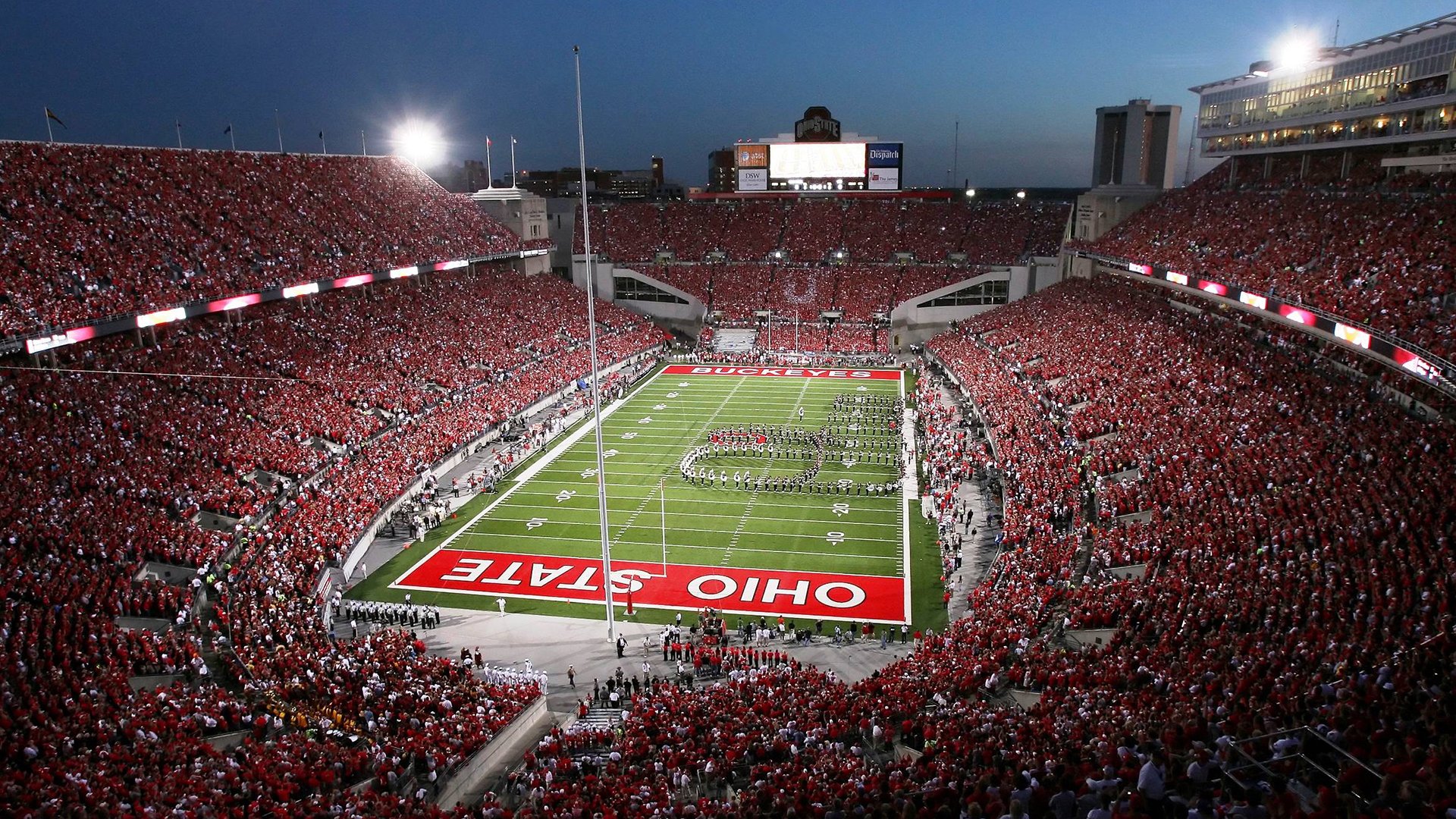 未来联盟的科技创新：虚拟现实成为观赛新宠，英雄联盟未来科技礼盒